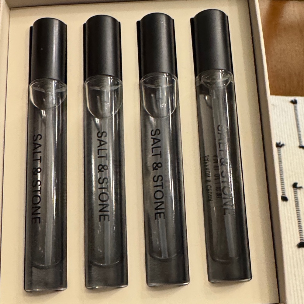 Salt & Stone Body Mist Discovery Set - Black and White - Picture 3 of 4